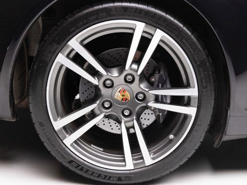 Used 2010 Porsche 911 Carrera RWD image 38