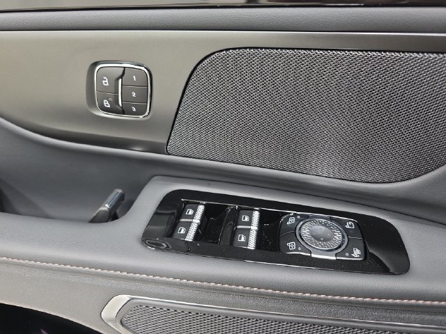 New 2026 Lincoln Nautilus Premier AWD/4WD image 25
