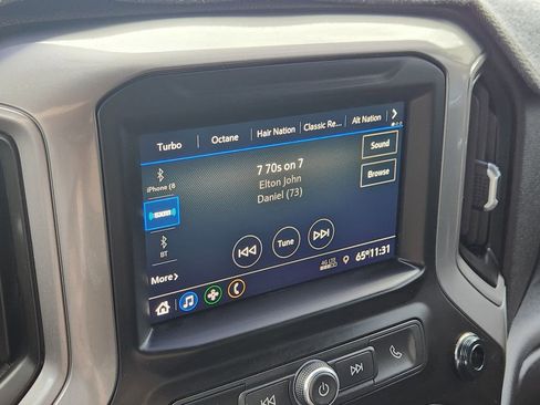 Used 2020 Chevrolet Silverado 1500 Custom Trail Boss w/ Infotainment Package image 16