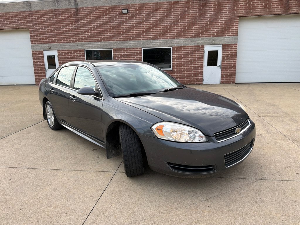 Used 2010 Chevrolet Impala LS FWD image 3