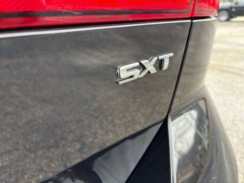 Used 2012 Dodge Journey SXT w/ Flexible Seating Group image 37