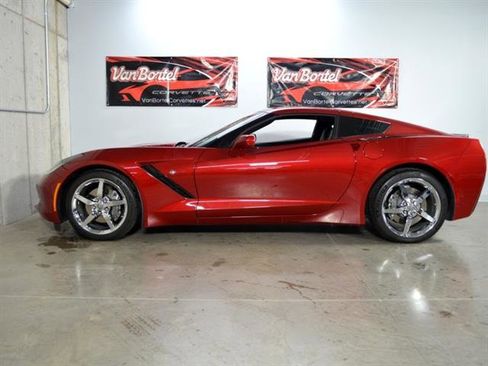 Used 2015 Chevrolet Corvette Stingray w/ 2LT Preferred Equipment Group image 24
