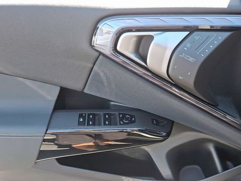 Used 2026 BMW X3 xDrive30i w/ Convenience Package AWD/4WD image 11