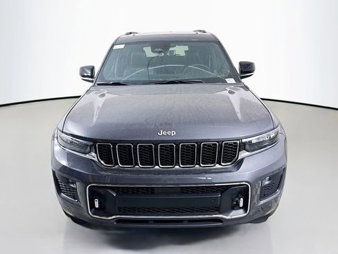 New 2025 Jeep Grand Cherokee L Overland w/ Luxury Tech Group IV image 2