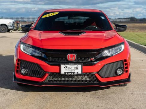 Used 2019 Honda Civic Type R image 2