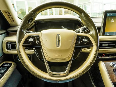 Used 2020 Lincoln Aviator Reserve w/ Equipment Group 202A AWD/4WD image 15