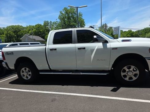 Used 2022 RAM 2500 Big Horn w/ Level C Equiment Group AWD/4WD image 18