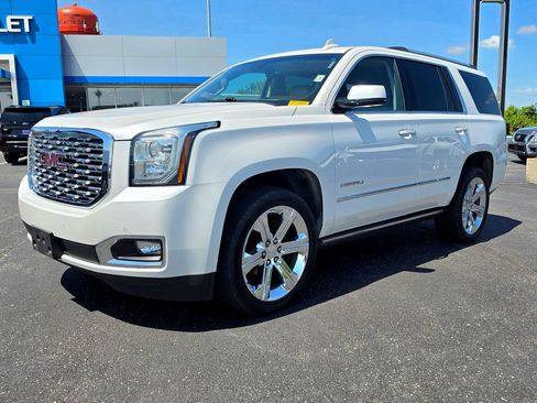 Used 2018 GMC Yukon Denali w/ Denali Ultimate Package AWD/4WD image 2