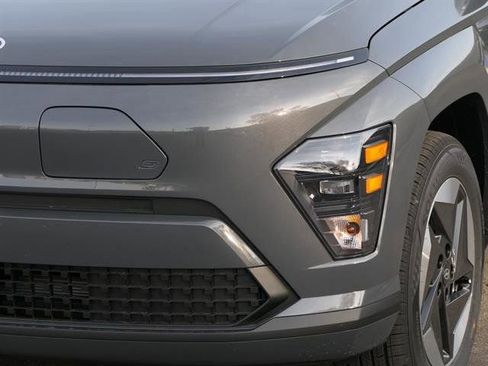 New 2025 Hyundai Kona SEL image 9