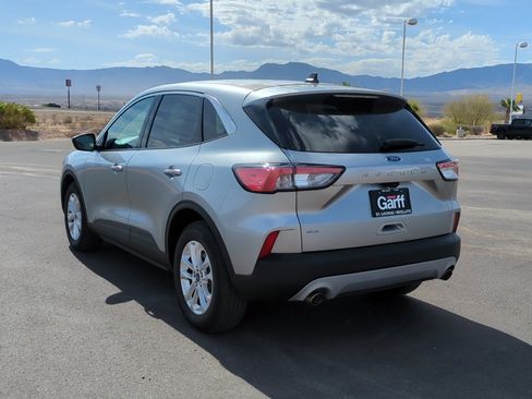 Used 2022 Ford Escape SE w/ Convenience Package image 6