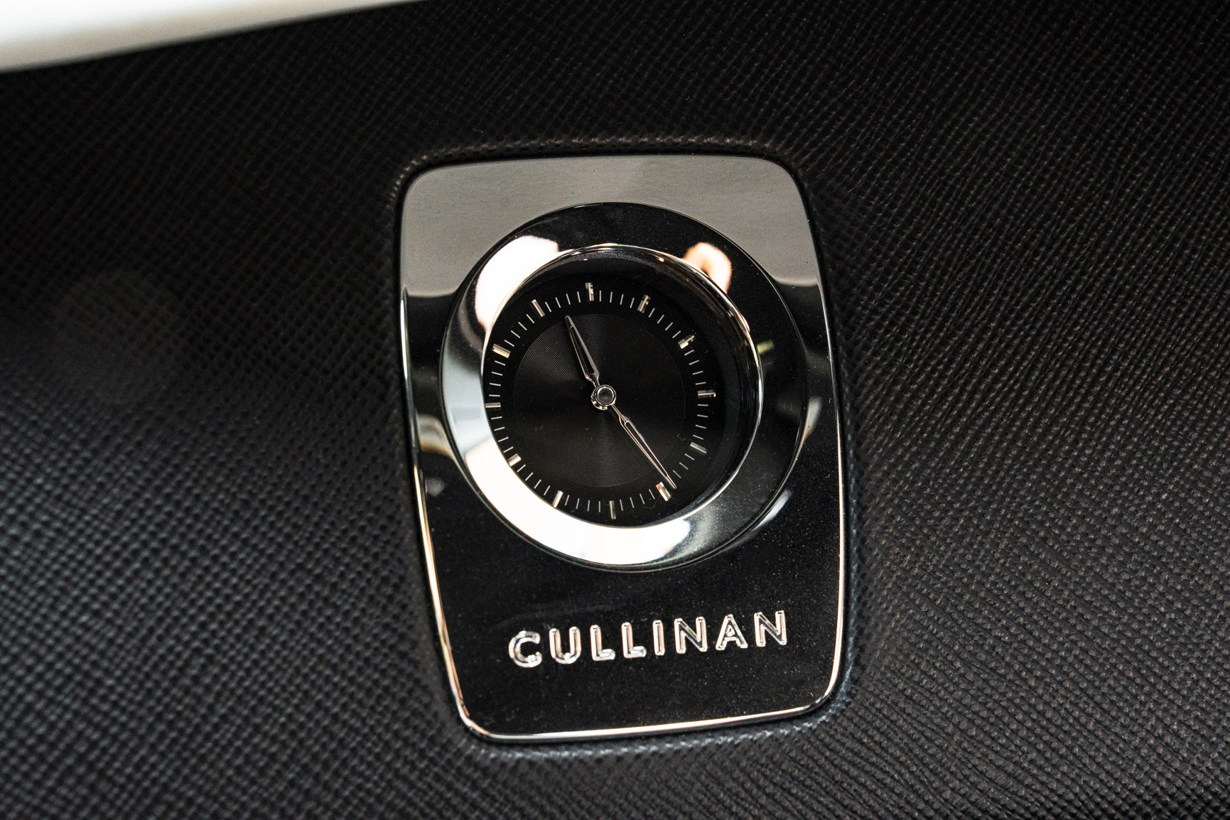 Used 2023 Rolls-Royce Cullinan w/ Technology Package AWD/4WD image 14