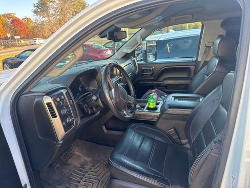 Used 2016 GMC Sierra 3500 Denali w/ Duramax Plus Package image 6