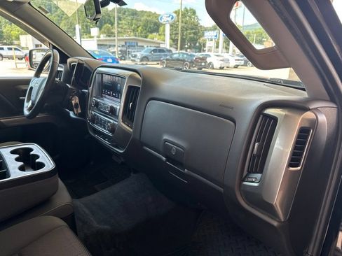 Used 2019 Chevrolet Silverado 1500 LT RWD image 15