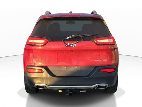 Used 2017 Jeep Cherokee Limited image 8