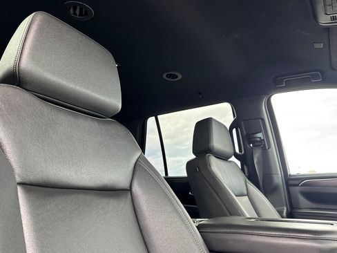 Used 2023 Chevrolet Tahoe LT w/ Luxury Package image 20