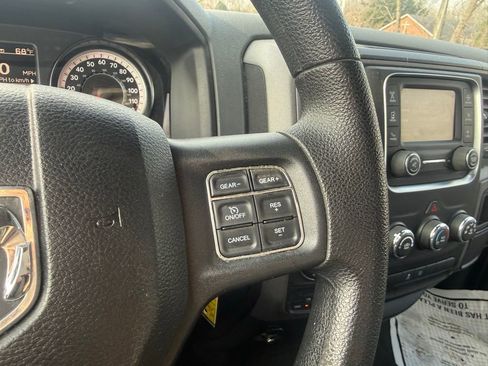 Used 2017 RAM 1500 Express AWD/4WD image 15