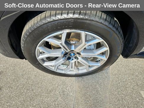 Used 2020 BMW X7 xDrive40i w/ Premium Package image 17