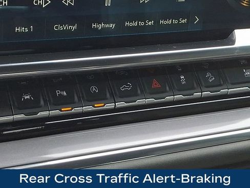 Used 2023 Chevrolet Silverado 1500 High Country w/ Technology Package image 29