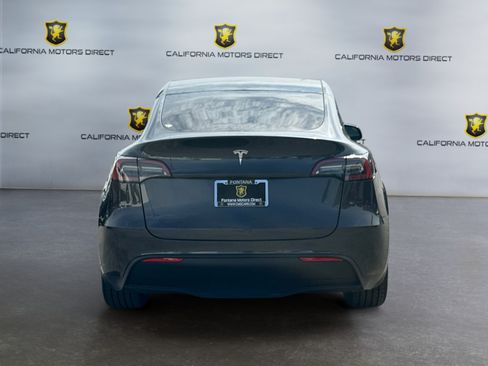 Used 2024 Tesla Model Y 2WD image 4