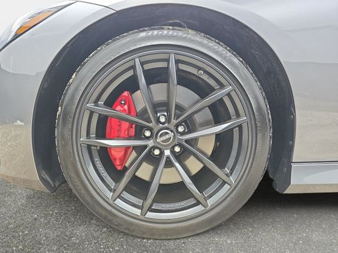 Used 2024 Nissan Z Performance w/ Floor Mat Package RWD image 27