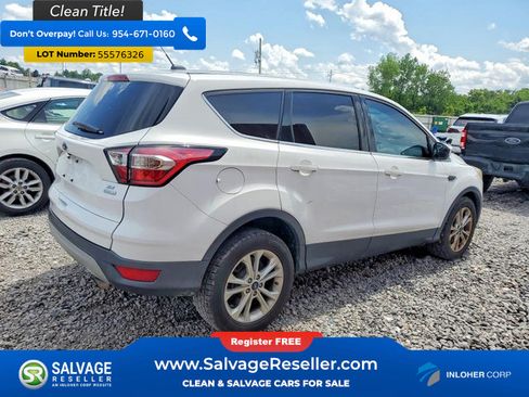Used 2017 Ford Escape SE FWD image 4