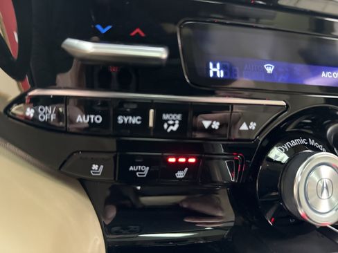 Used 2023 Acura MDX SH-AWD w/ Advance Package image 16