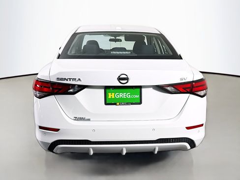 Used 2023 Nissan Sentra SV FWD image 8