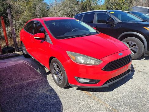 Used 2016 Ford Focus SE image 5