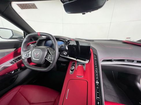 Used 2021 Chevrolet Corvette Stingray Preferred Conv w/ Z51 Performance Package RWD image 23