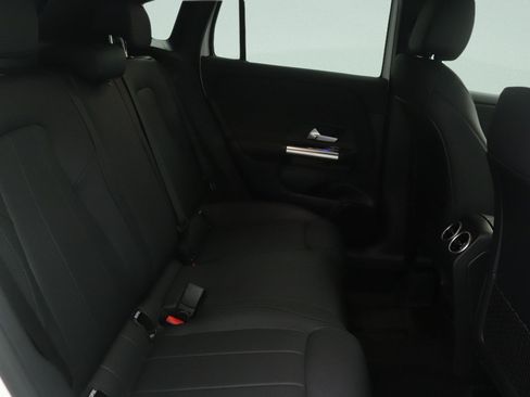 New 2026 Mercedes-Benz GLA 250 image 8