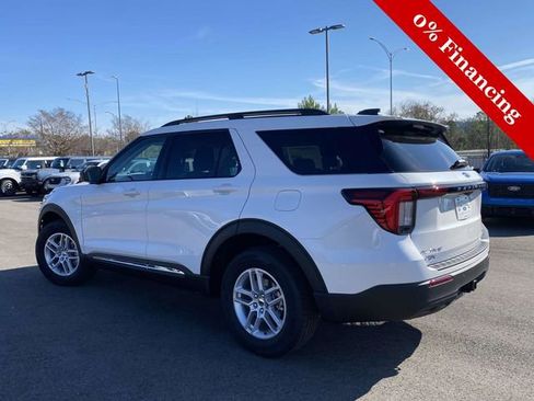 New 2025 Ford Explorer Active image 5