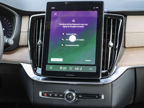 New 2026 Volvo XC90 B5 Plus image 23