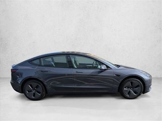 Used 2021 Tesla Model 3 Standard Range Plus video 4