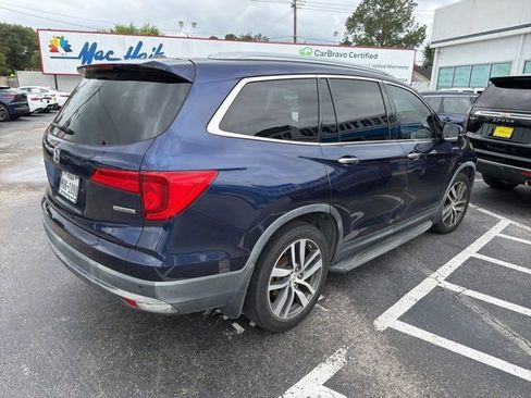 Used 2017 Honda Pilot Touring image 3