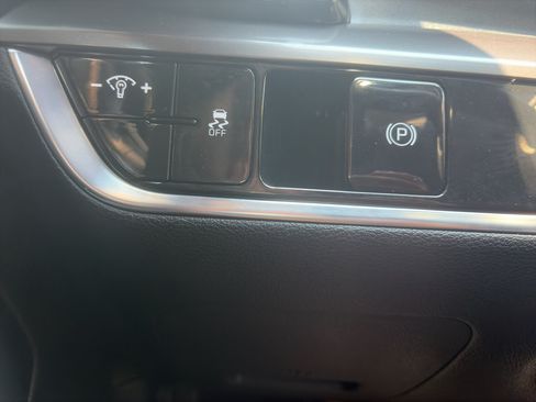 Used 2023 Kia Sportage EX FWD image 15