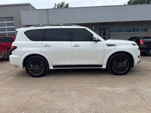 Used 2024 Nissan Armada Platinum w/ Captain's Chairs Package AWD/4WD image 2