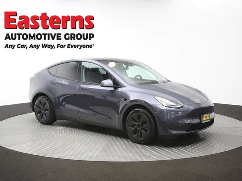 Used 2022 Tesla Model Y Long Range AWD/4WD image 43