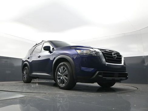 Used 2023 Nissan Pathfinder SV AWD/4WD image 27