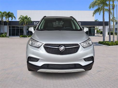 Used 2022 Buick Encore Preferred w/ Safety Package image 2