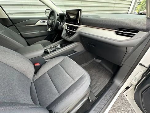 New 2026 Ford Explorer Active AWD/4WD image 21