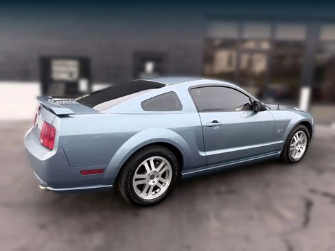 Used 2006 Ford Mustang GT Premium image 5