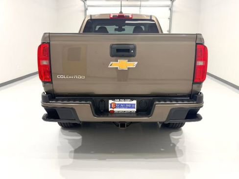 Used 2015 Chevrolet Colorado Z71 image 11