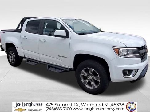 Used 2018 Chevrolet Colorado Z71 AWD/4WD image 2