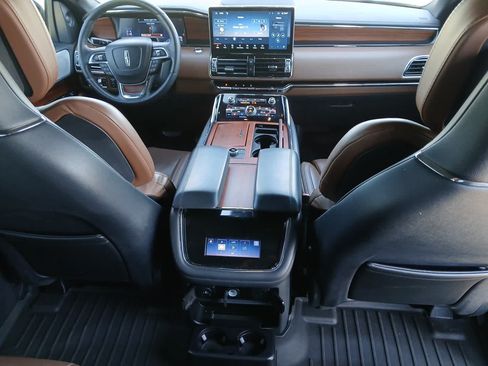 Used 2024 Lincoln Navigator Reserve AWD/4WD image 81