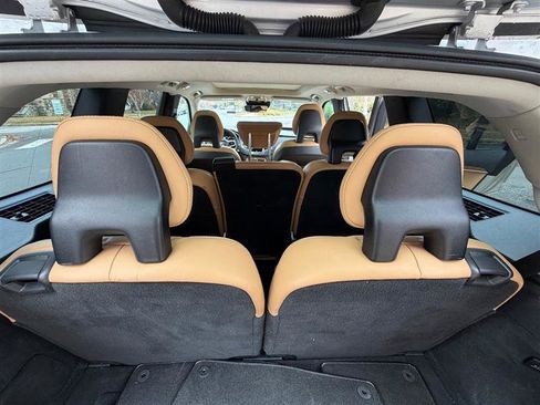 Used 2016 Volvo XC90 T8 Inscription w/ Vision Package image 22