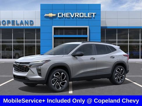 New 2026 Chevrolet Trax RS w/ Sunroof Package FWD image 2
