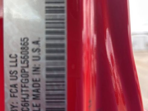 Used 2023 Jeep Gladiator Overland image 43