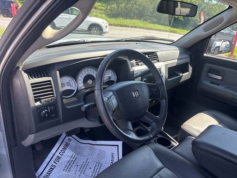 Used 2008 Dodge Dakota Laramie AWD/4WD image 10