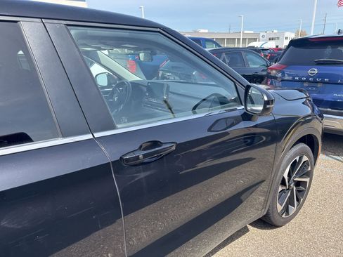 Used 2024 Mitsubishi Outlander SE AWD/4WD image 5