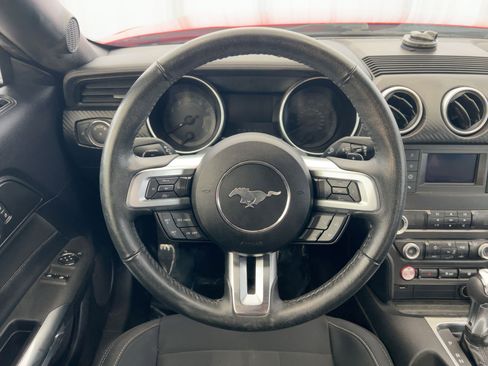 Used 2019 Ford Mustang Coupe image 21